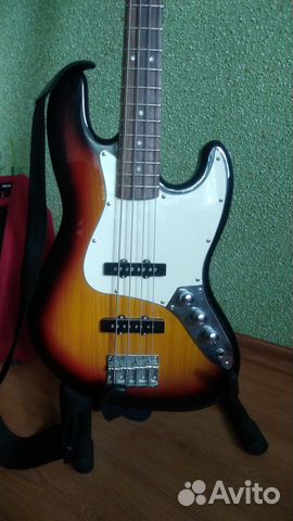 Бас гитара + комбик + процессор