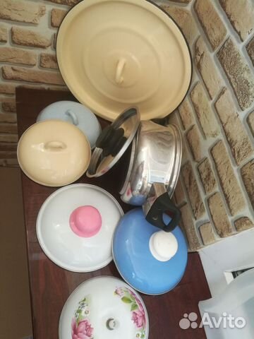 Коробочки жестяные и эмалированные крышки