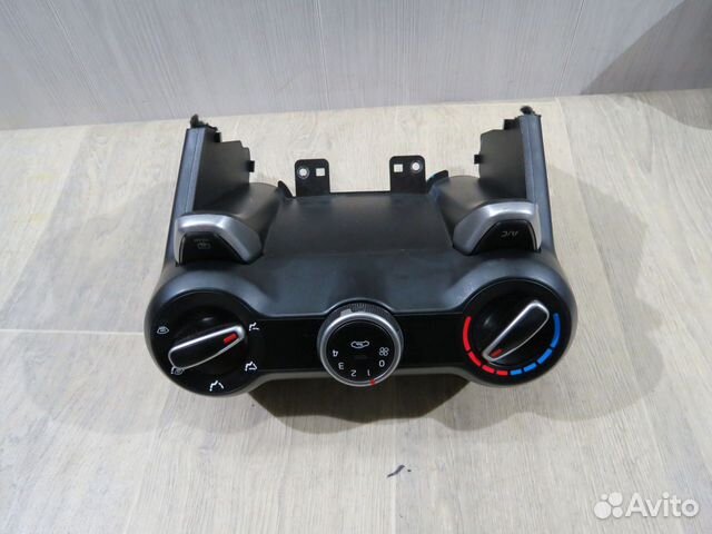 Блок управления отопителем Kia Rio 4