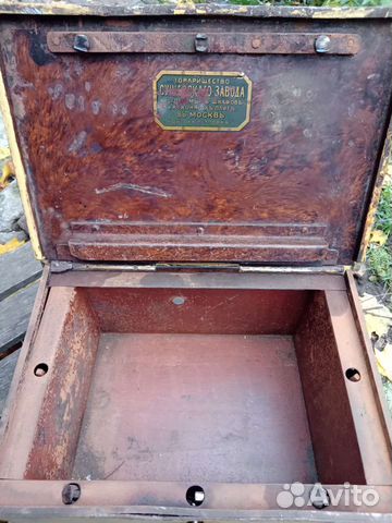 Антикварный сейф.несгораемый шкаф
