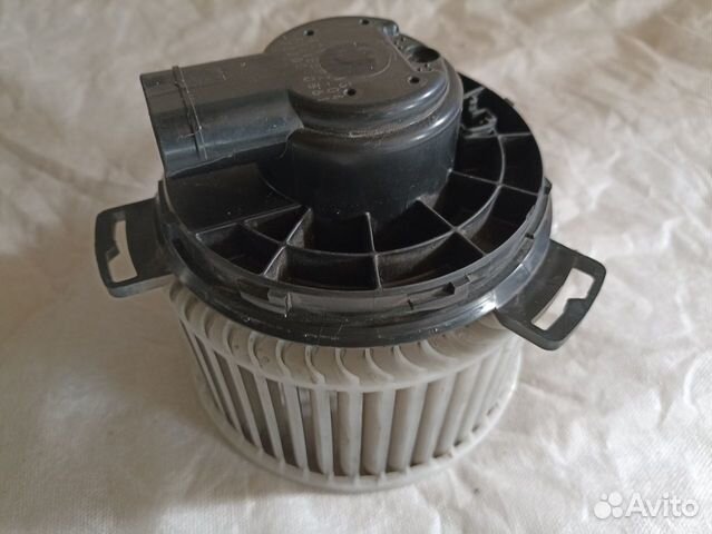 Mazda 3 BL Моторчик отопителя