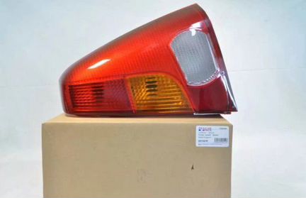 Фонарь задний правый на Renault Logan рено логан