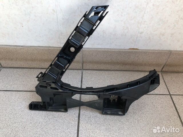 Кронштейн бампера задний правый Mercedes E-Class