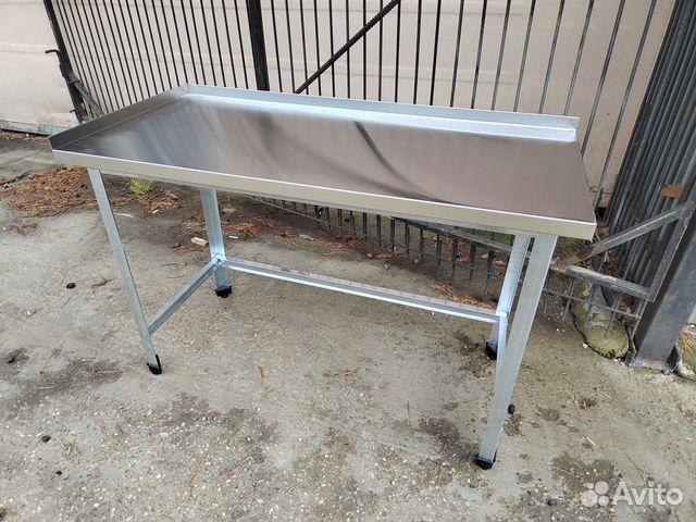 Стол из нержавейки для кухни