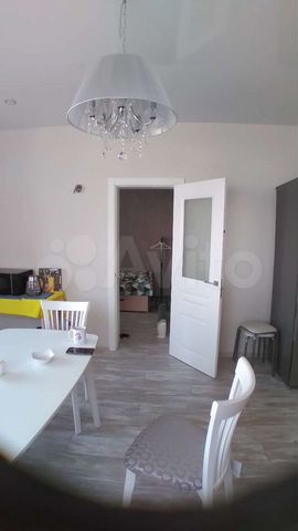 2-к. квартира, 70 м², 1/2 эт.