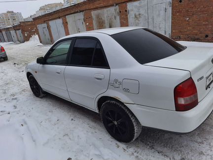 Mazda Familia 1.5 AT, 2001, 333 333 км