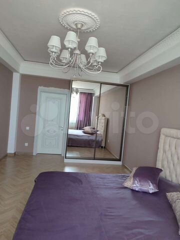 2-к. квартира, 85 м², 8/10 эт.