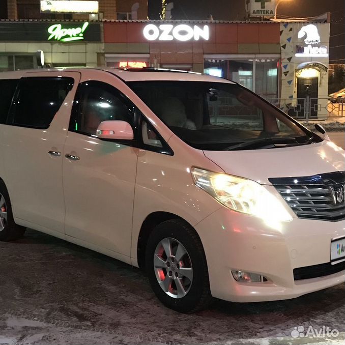 Toyota Alphard 2008