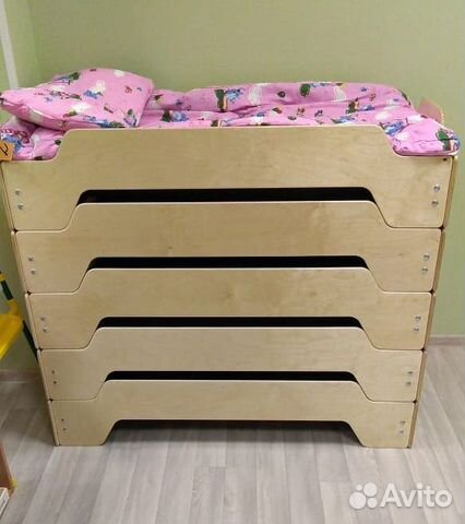 Штабелируемые детские кровати из фанеры