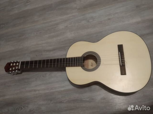 Классическая гитара Cort AC100