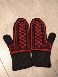 Варежки женские