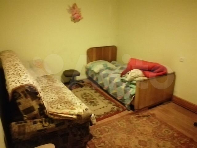 Комната 20 м² в 3-к., 1/2 эт.