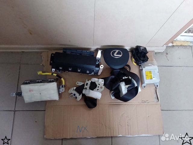 Подушка в колено Лексус нх 200 300