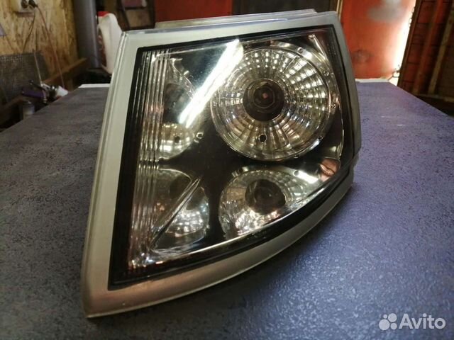 Поворотник левый 2110