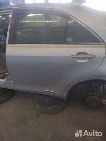 Дверь Toyota Camry задняя левая