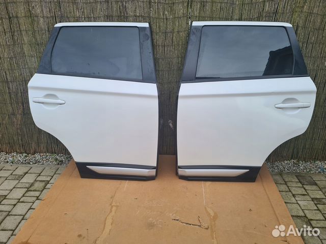 Дверь задняя левая mitsubishi outlander III