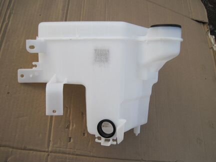 Бачок омывателя лоб стекла Toyota Land Cruiser 120