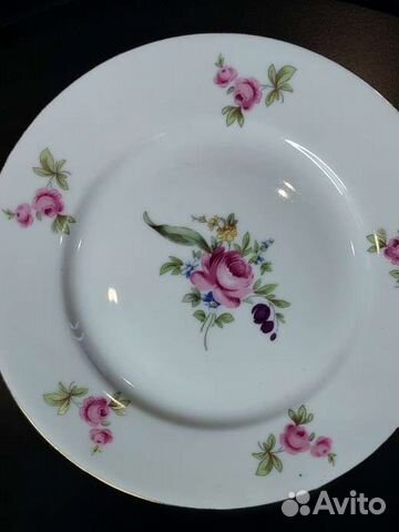 Тарелки, блюдца, чайник заварочный