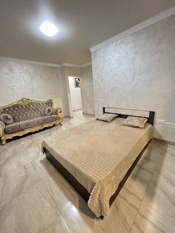 2-к. квартира, 55 м², 3/3 эт.