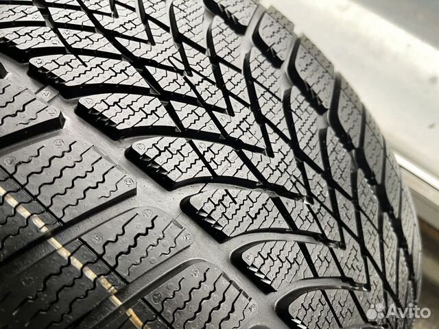 Dunlop SP Winter Sport 4D 275/30 R21