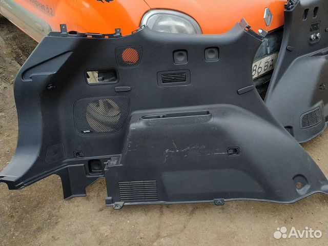 Обшивка багажника hyundai grand santa fe 2018 год