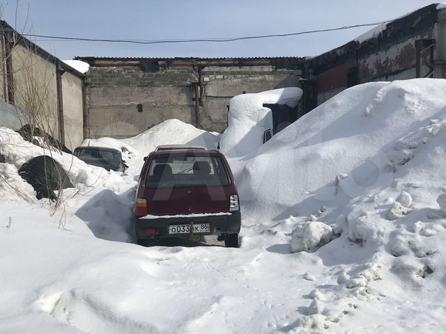 Гараж, > 30 м²