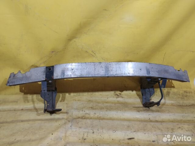 Усилитель переднего бампера Mercedes W203