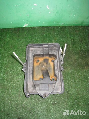 Крепление акб Ford Maverick TM1 2005