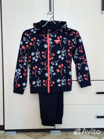 Спортивный костюм женский