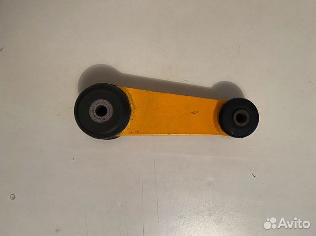 Штанга подвески двигателя приора