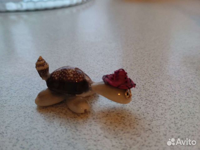 Фигурка черепашки