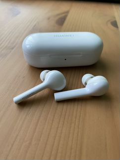 Беспроводные наушники huawei freebuds