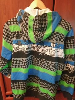 Спортивная кофта с капюшоном