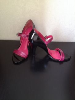 Босоножки Pier Lucci новые размер 37