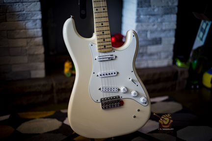 Fender Ed OBrien Stratocaster электрогитара