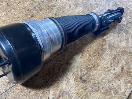 Пневмостойка Mercedes-Benz S-Класс W221 (рестайлин