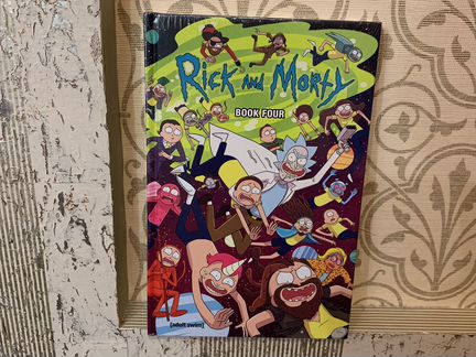 Комикс Rick and Morty book four, новый в пленке