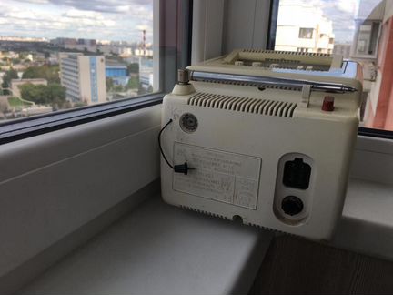 Телевизор Электроника 409-А, б/у белый