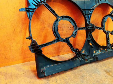 Диффузор вентилятора Audi Q5 2 80A 2017-Нв