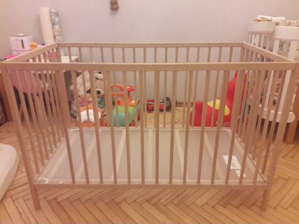 Кровать икеа сниглар с матрасом и бортиками