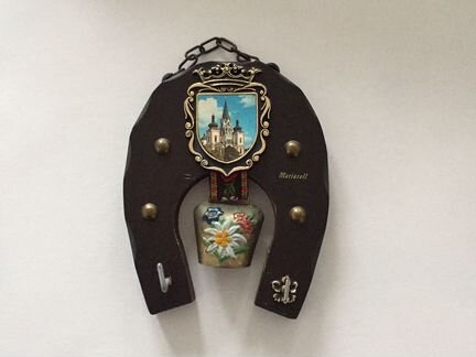 Подкова для украшения интерьера