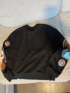 Кофта чёрная с нашивками zara