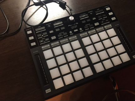 Dj контролер Pioneer DDJ-XP1