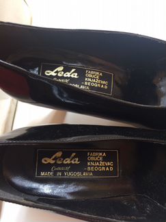 Туфли новые лакированные черные