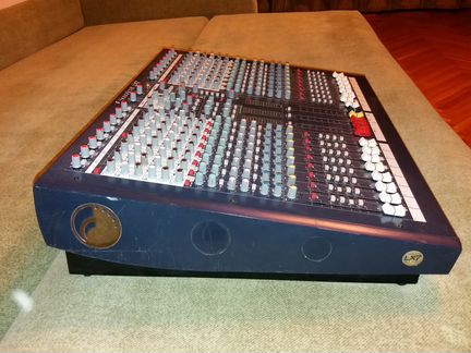 Микшерный пульт Sound Сraft LX7II-16