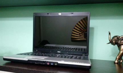 Ноутбук MSI-163D