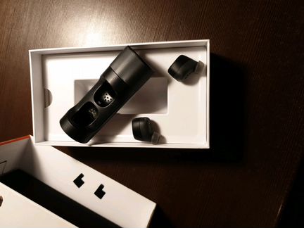 Наушники Bluetooth