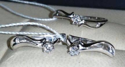 Комплект золотой (серьги+кольцо) с 3 бриллиантами