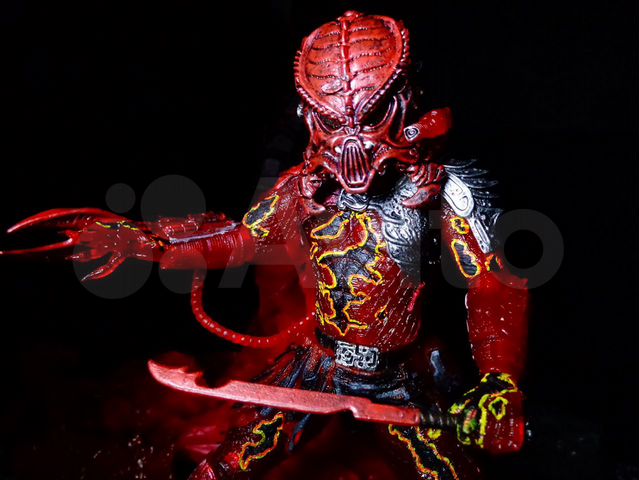 neca lava planet predator