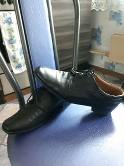 Кожаные ботинки